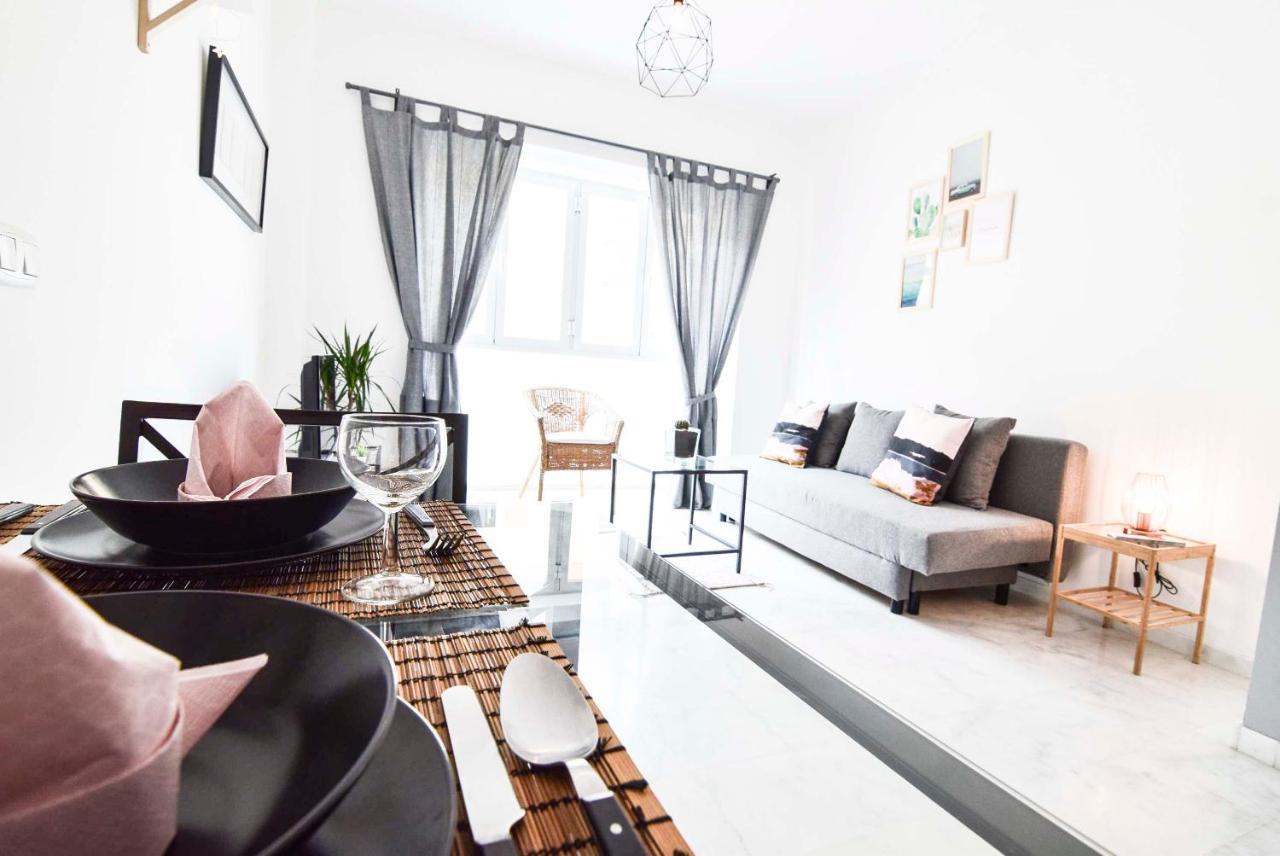 P&P Apartaments Carrera De Capuchinos Màlaga Exteriér fotografie
