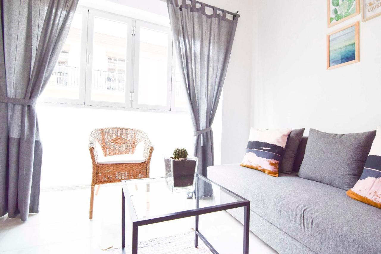 P&P Apartaments Carrera De Capuchinos Màlaga Exteriér fotografie
